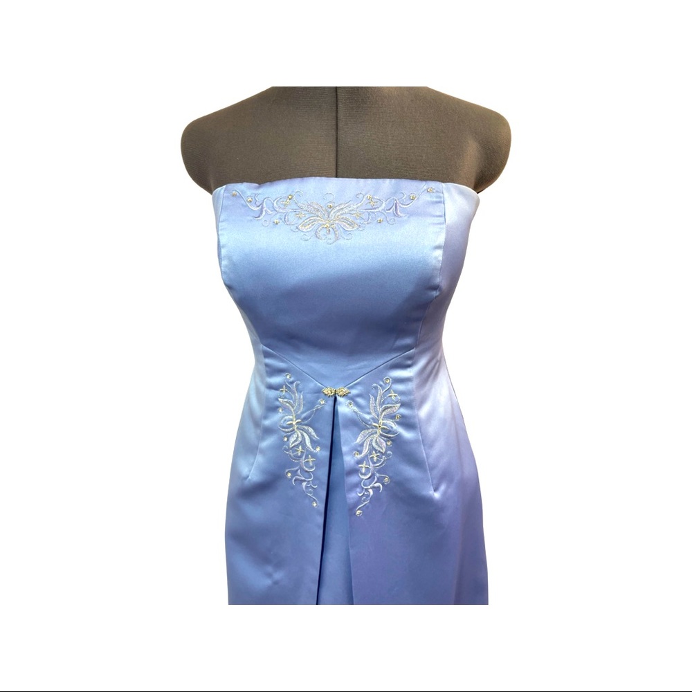 David’s Bridal Michaelangelo Formal Dress